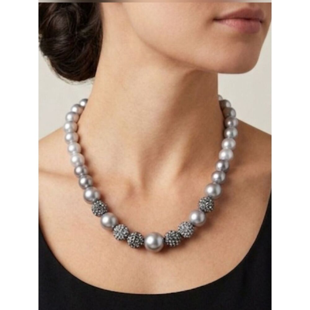 RMN Graduated Pearl Necklace Shades of Gray